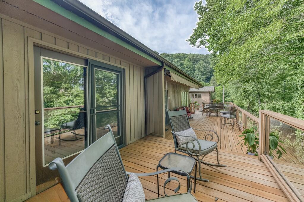 19080 North Fork River Rd Property Photo 39
