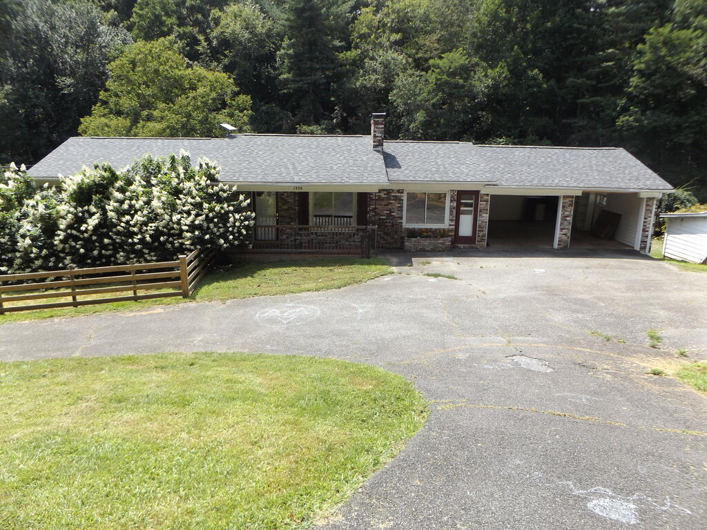 1526 Freemont Rd. Property Photo 1