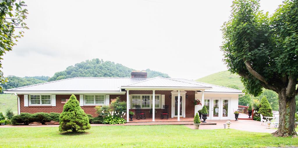 8857 Redbud Highway Property Photo 1