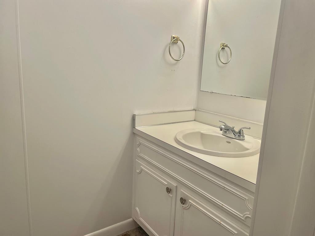 261 Fair St Property Photo 16