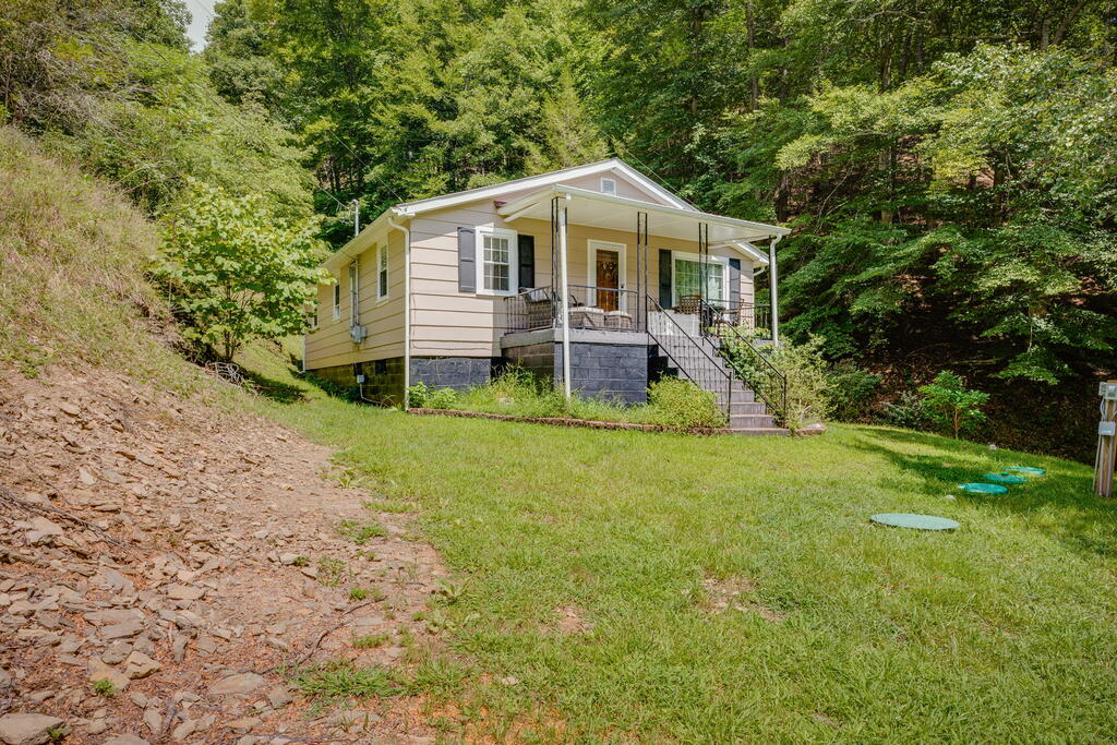 9729 Sandlick Rd Property Photo 3
