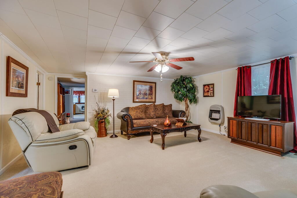 9729 Sandlick Rd Property Photo 5