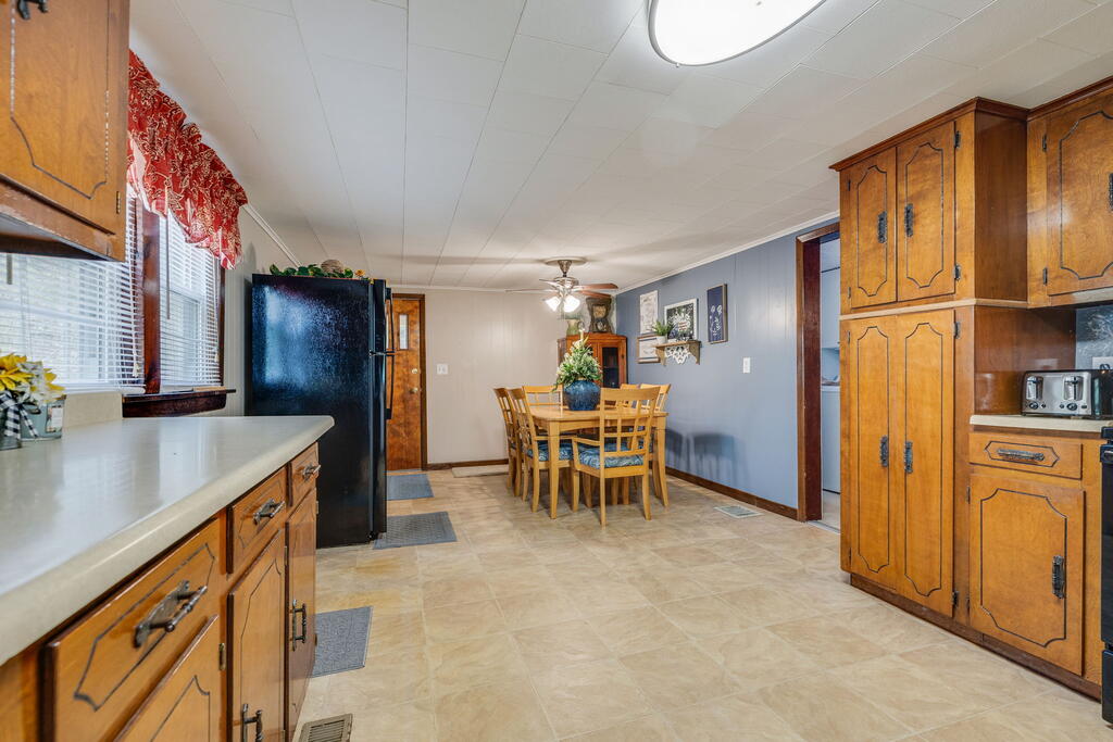 9729 Sandlick Rd Property Photo 10