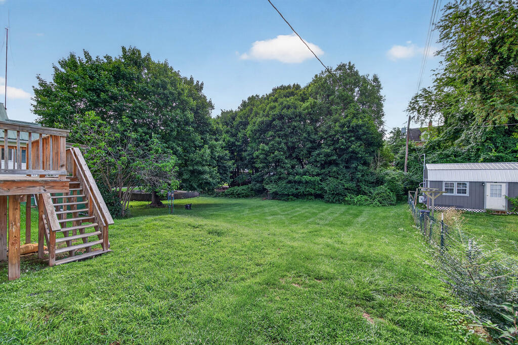 545 W Spiller St Property Photo 7