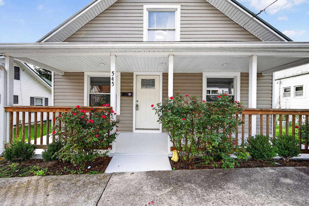 545 W Spiller St Property Photo 8