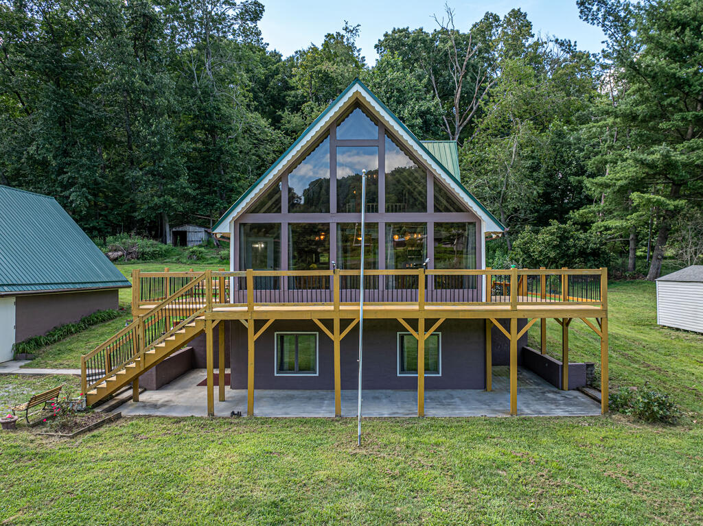 28271 Robindale Road Property Photo 4