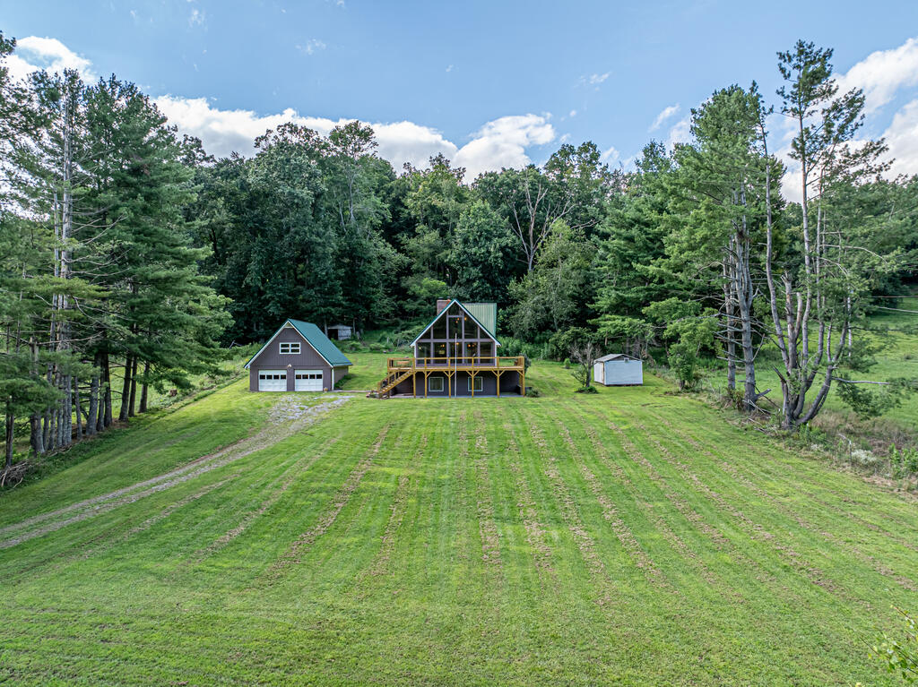 28271 Robindale Road Property Photo 5