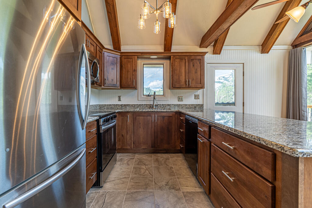 28271 Robindale Road Property Photo 14