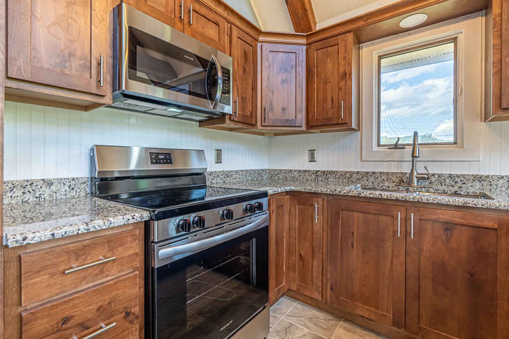 28271 Robindale Road Property Photo 16