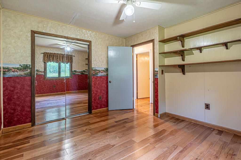 28271 Robindale Road Property Photo 22