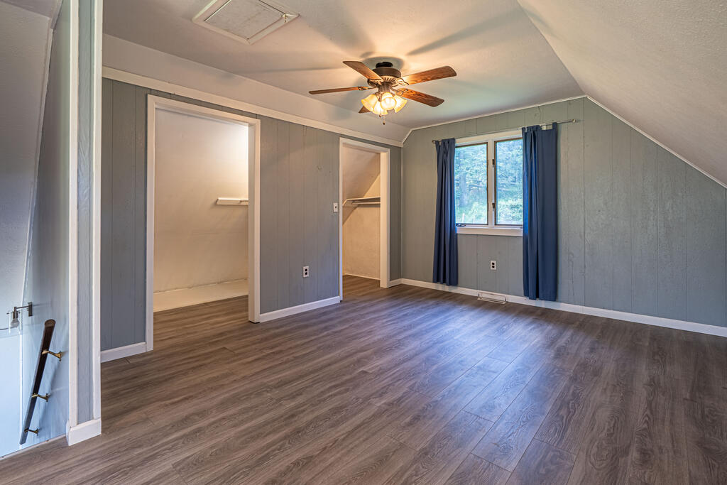 28271 Robindale Road Property Photo 33