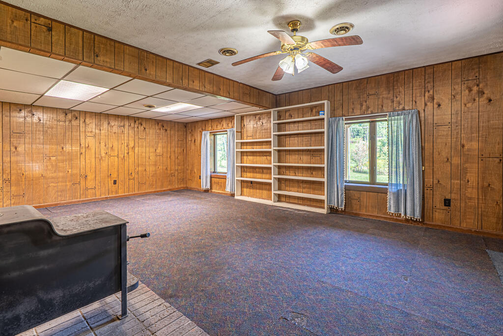 28271 Robindale Road Property Photo 41