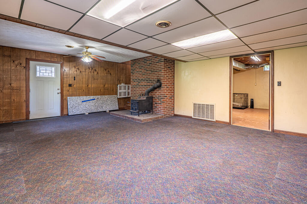 28271 Robindale Road Property Photo 43