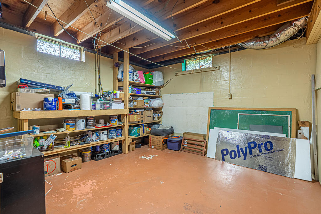 28271 Robindale Road Property Photo 47