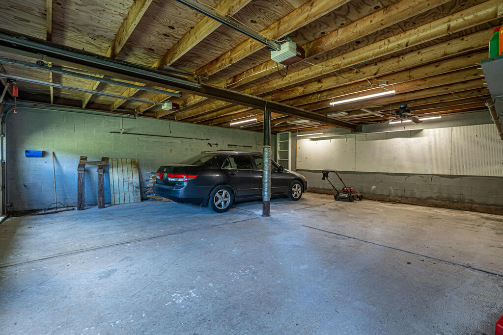 28271 Robindale Road Property Photo 49