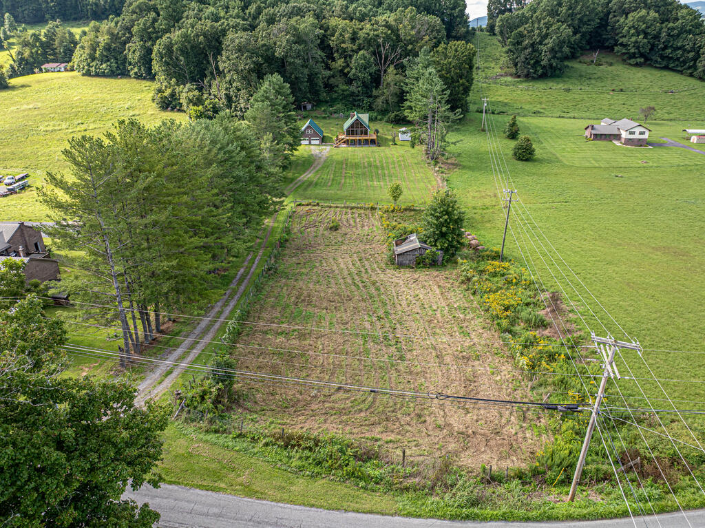 28271 Robindale Road Property Photo 66