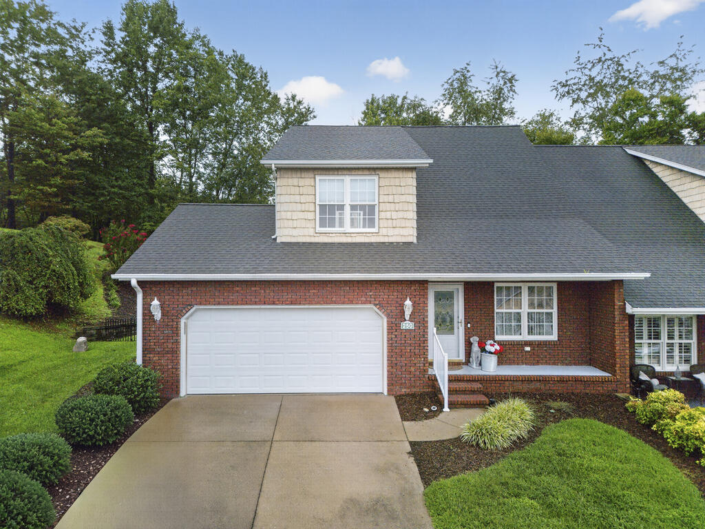 250 Saint Andrews Drive Property Photo 1