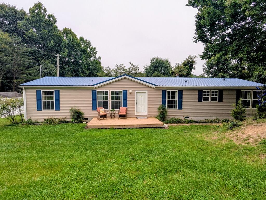 2221 Lick Ridge Rd Property Photo 1