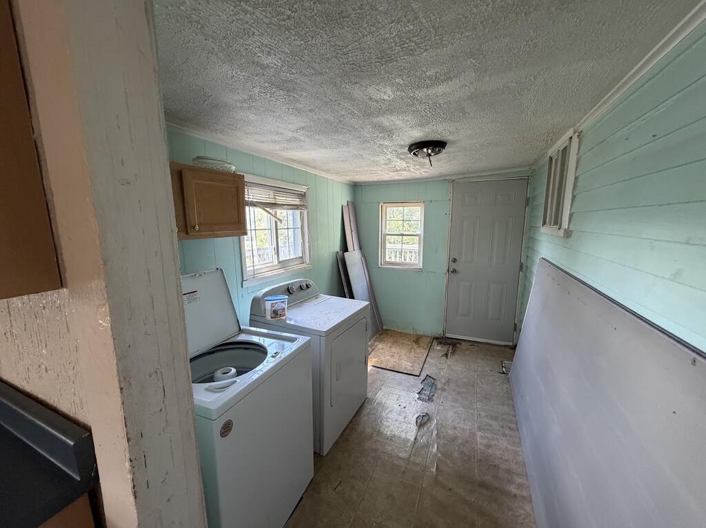 302 Bower Ave Property Photo 2