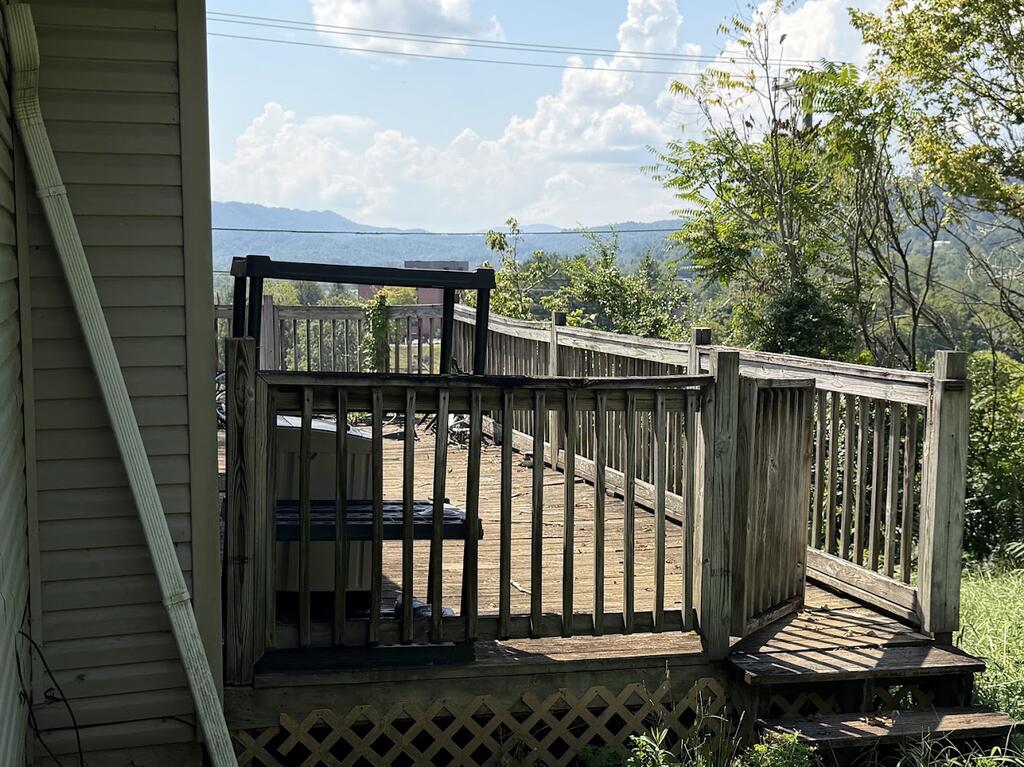 302 Bower Ave Property Photo 15