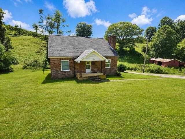 2646 Crossroads Dr Property Photo 1