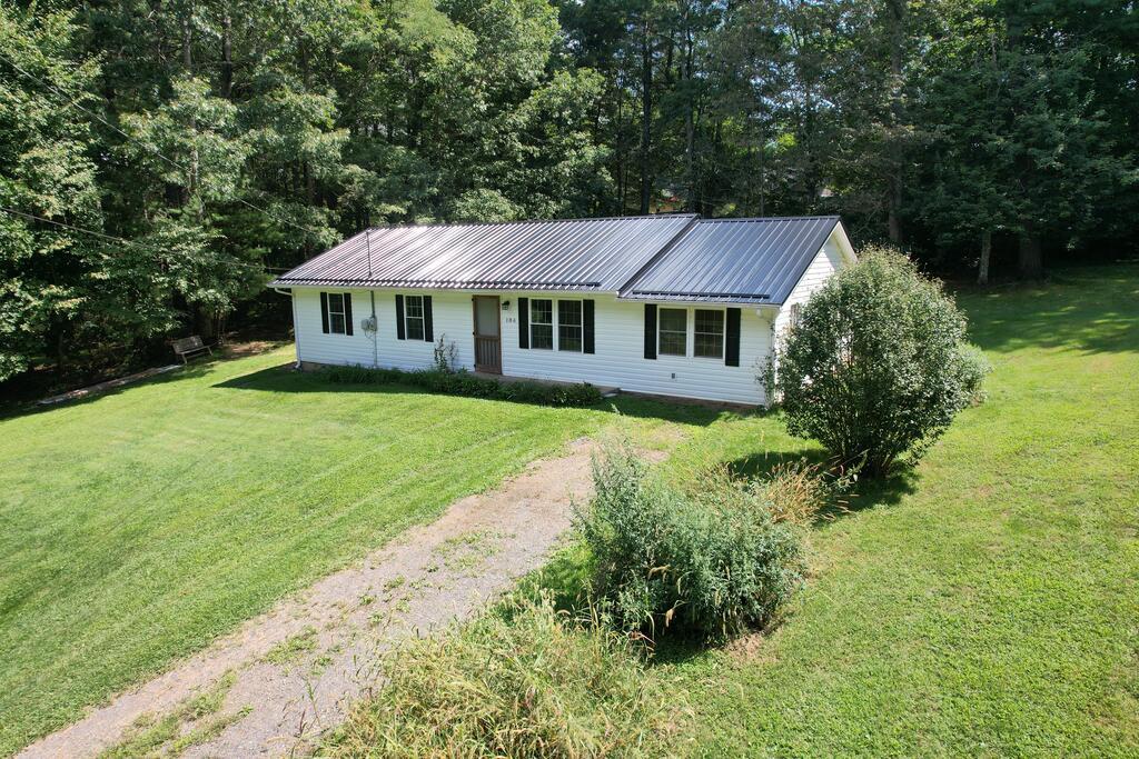 186 Cottonwood Property Photo 1