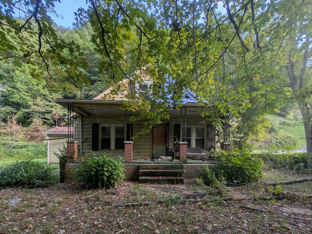 7118 Deskins Rd Property Photo 1