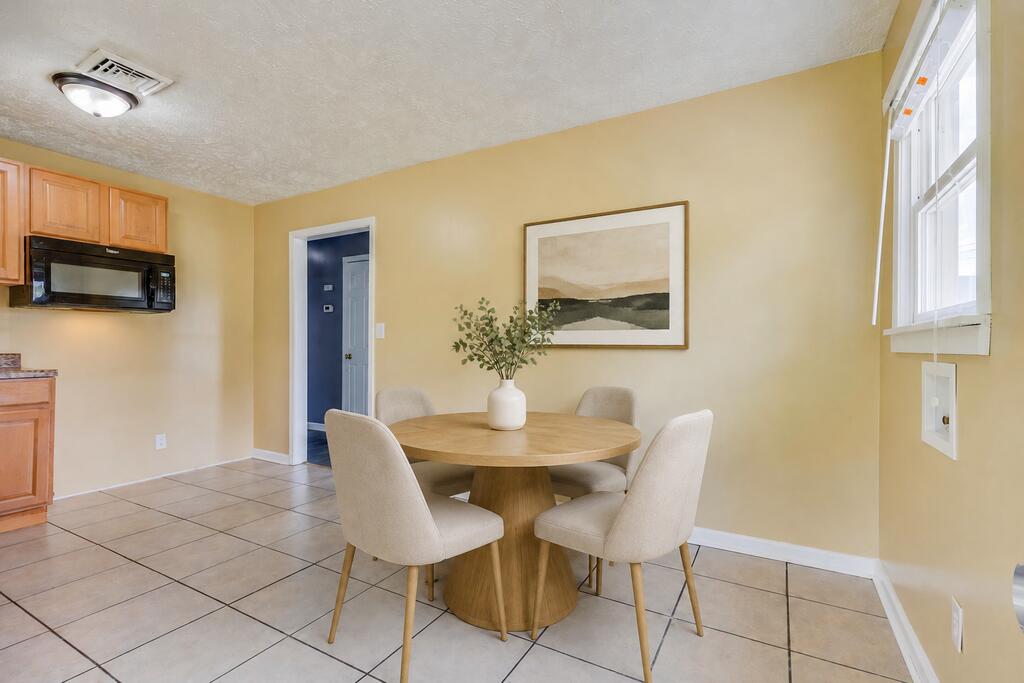 560 Thru Drive Property Photo 6