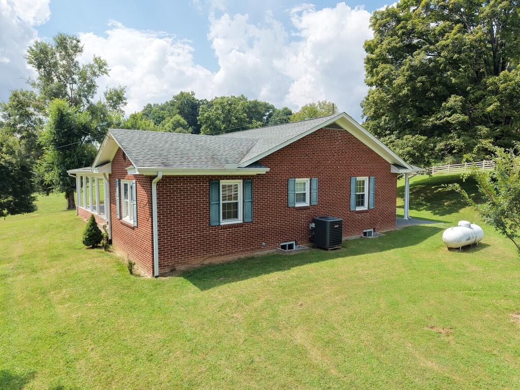 23693 Walden Rd. Property Photo 10