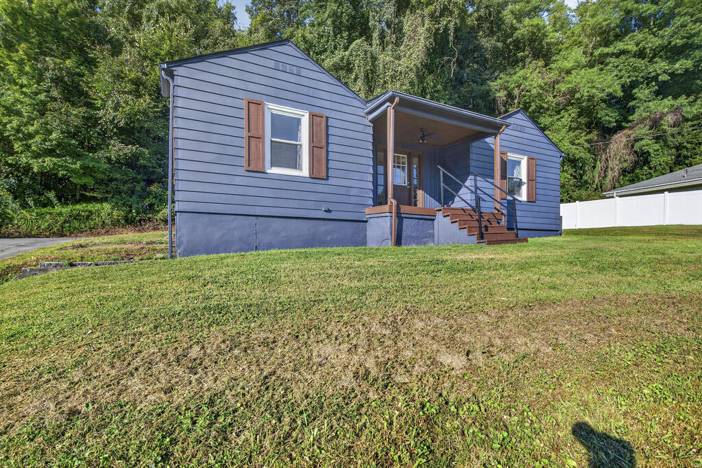 1169 Valley Dr Property Photo 27