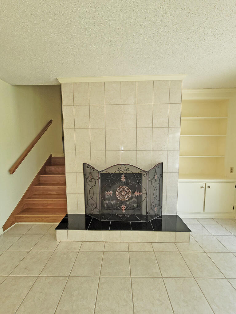 133 Glenrochie Drive Property Photo 3