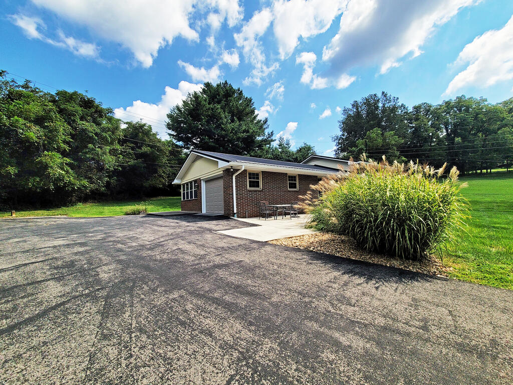 133 Glenrochie Drive Property Photo 27