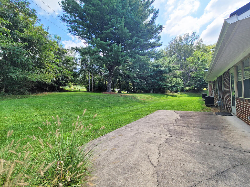 133 Glenrochie Drive Property Photo 30