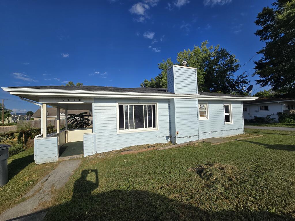 1608 F Street Property Photo 1
