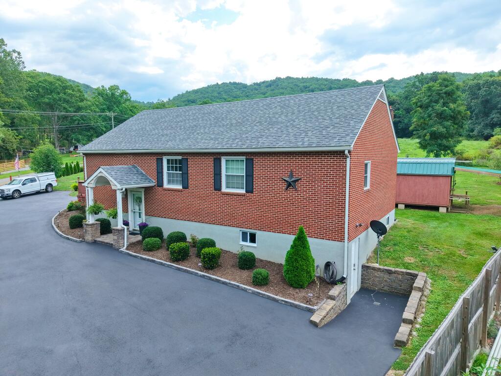273 Union Valley Rd Property Photo 1
