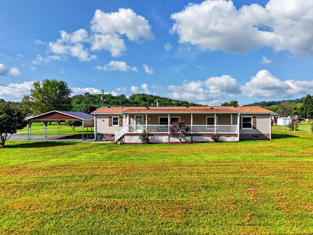 3687 Ivanhoe Rd Property Photo 2