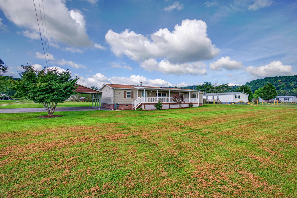 3687 Ivanhoe Rd Property Photo 5