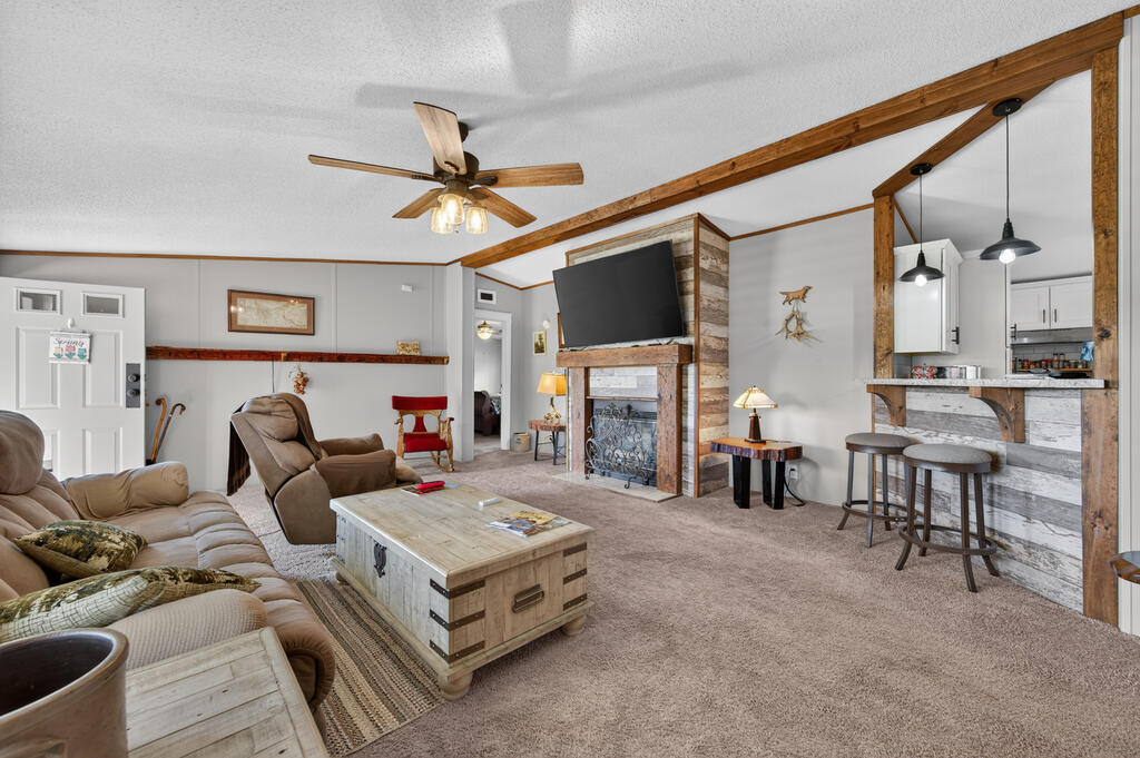 3687 Ivanhoe Rd Property Photo 16
