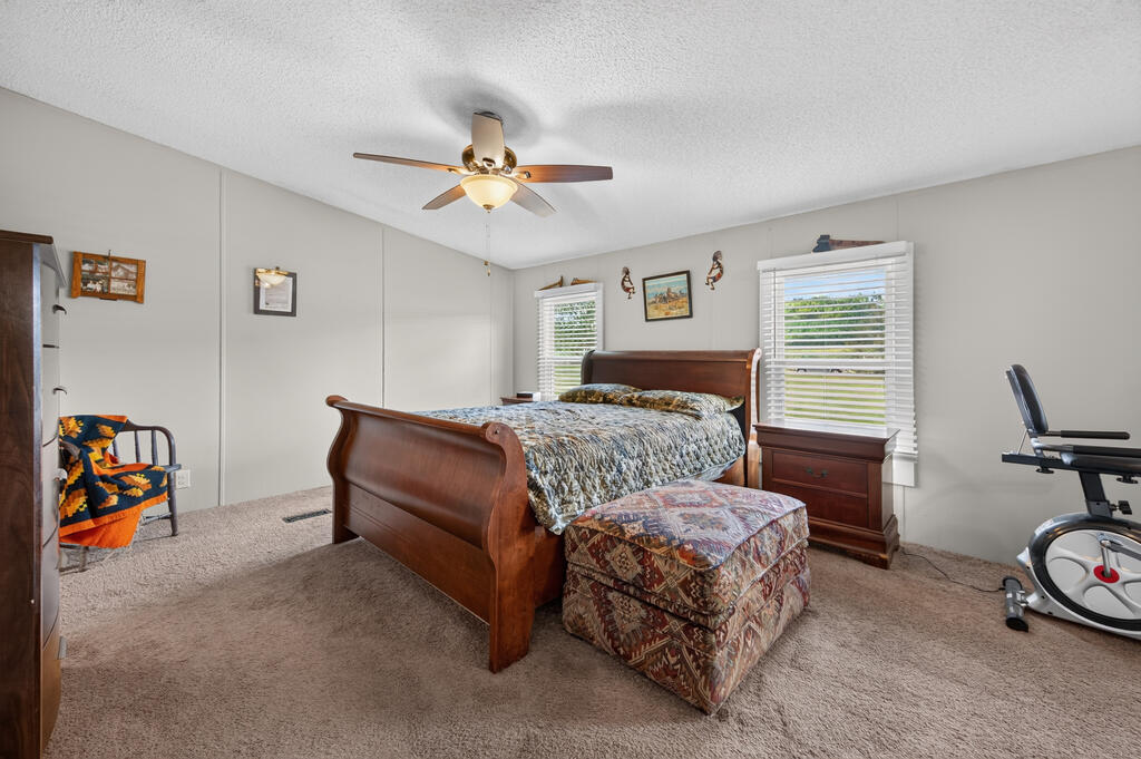 3687 Ivanhoe Rd Property Photo 17