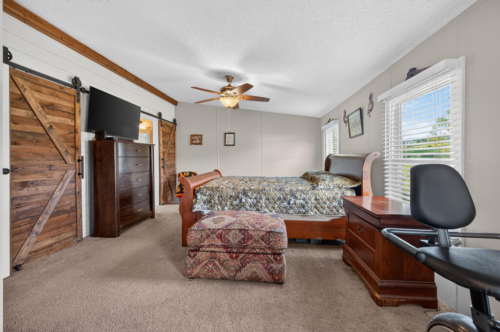 3687 Ivanhoe Rd Property Photo 18