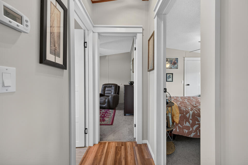 3687 Ivanhoe Rd Property Photo 43