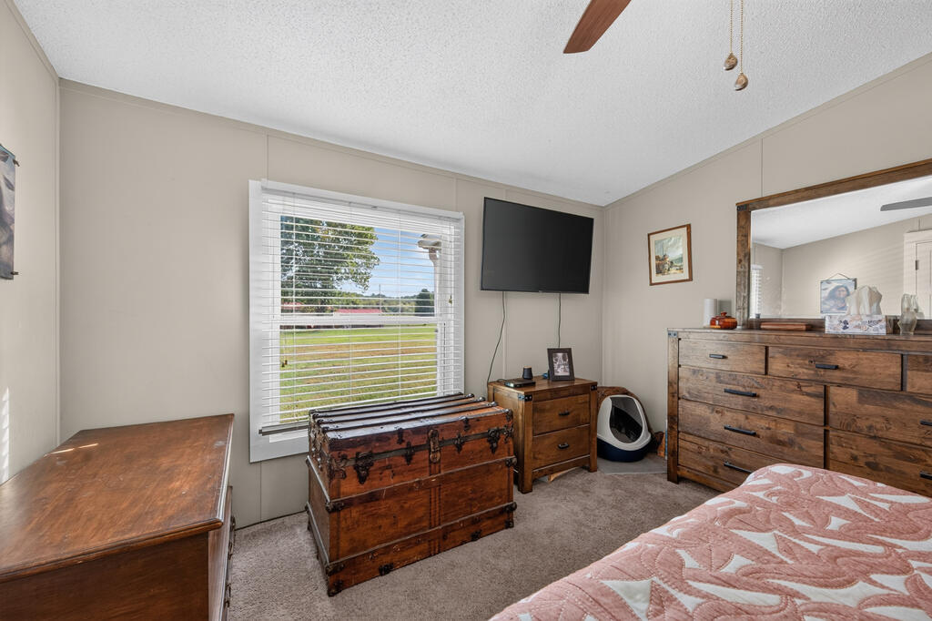 3687 Ivanhoe Rd Property Photo 46