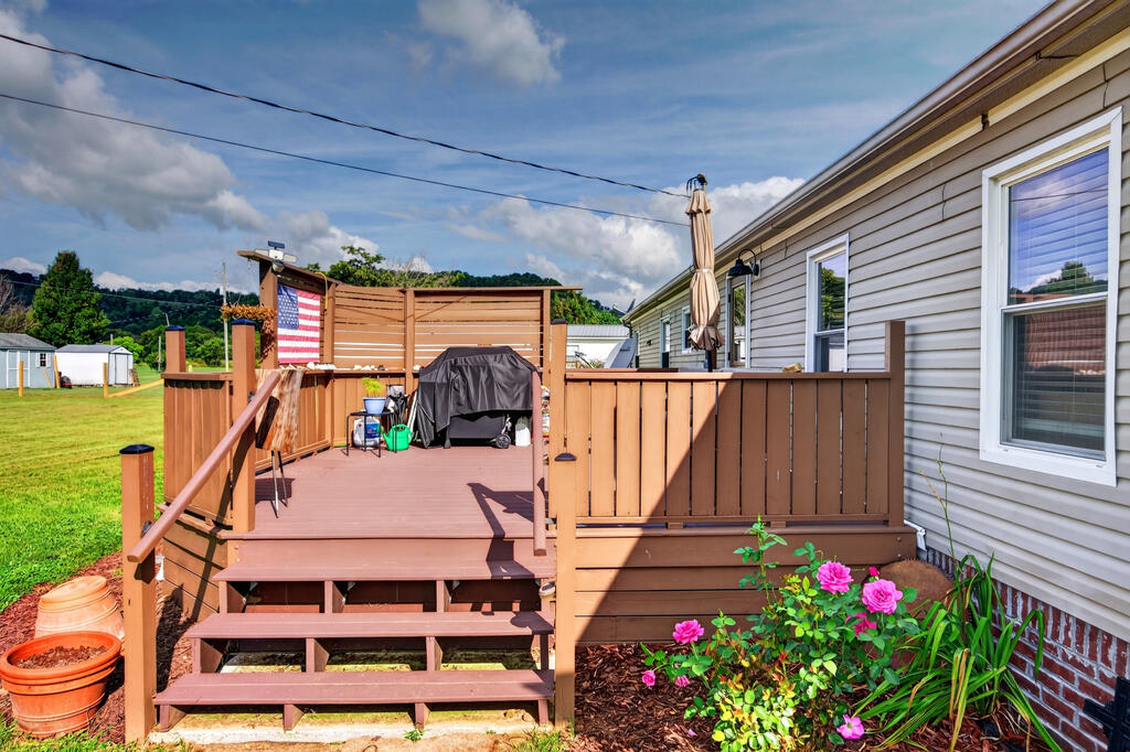 3687 Ivanhoe Rd Property Photo 63
