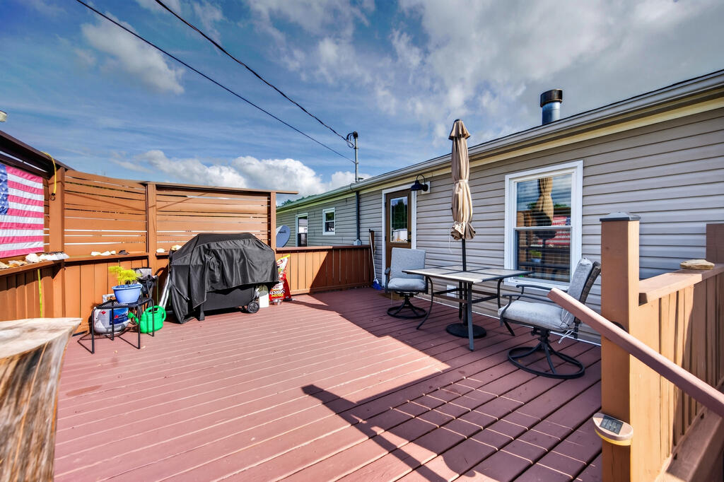 3687 Ivanhoe Rd Property Photo 64