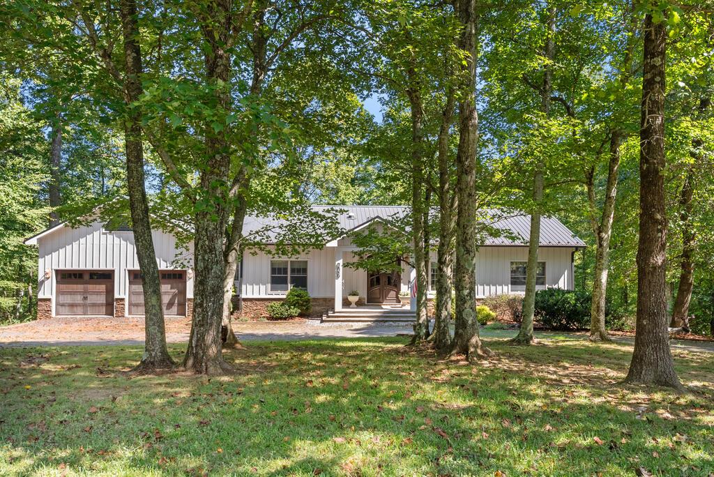647 Thunderhill Rd Property Photo 1