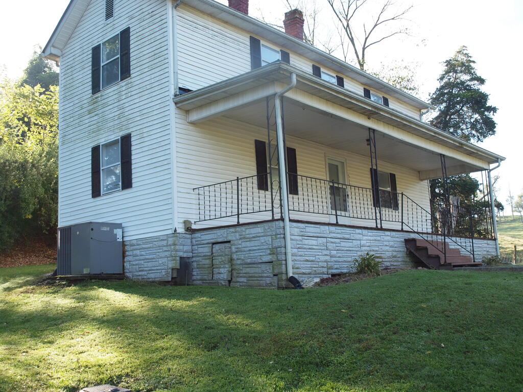 513 Adwolfe Road Property Photo 1