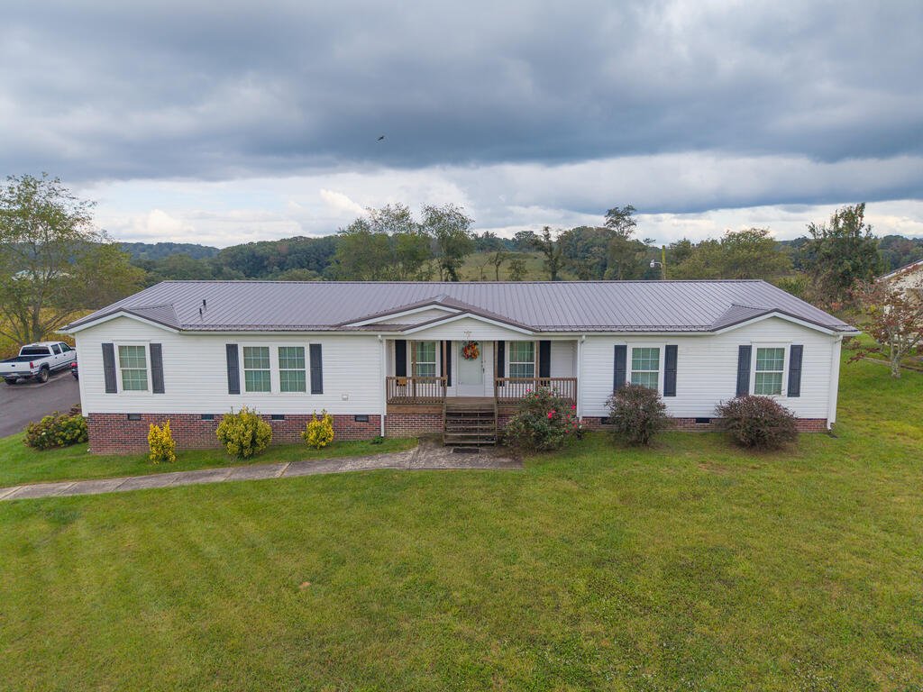 768 Ivanhoe Rd Property Photo 3