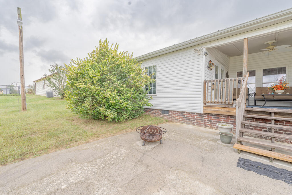 768 Ivanhoe Rd Property Photo 7