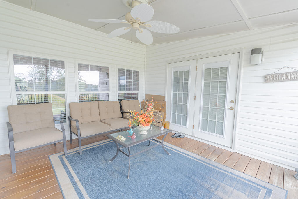 768 Ivanhoe Rd Property Photo 12