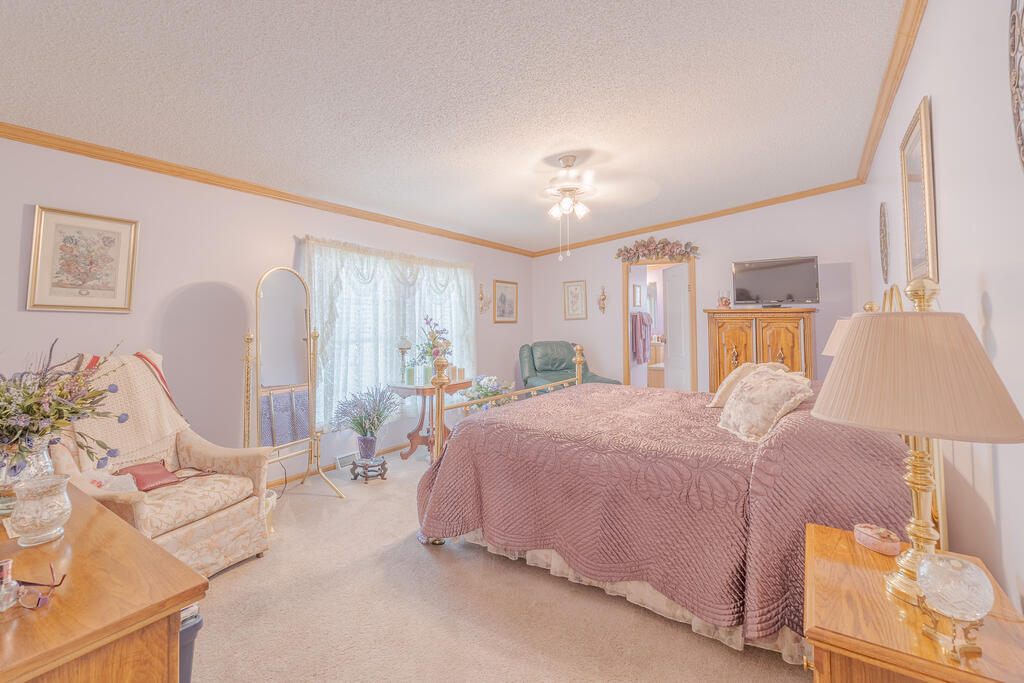 768 Ivanhoe Rd Property Photo 34